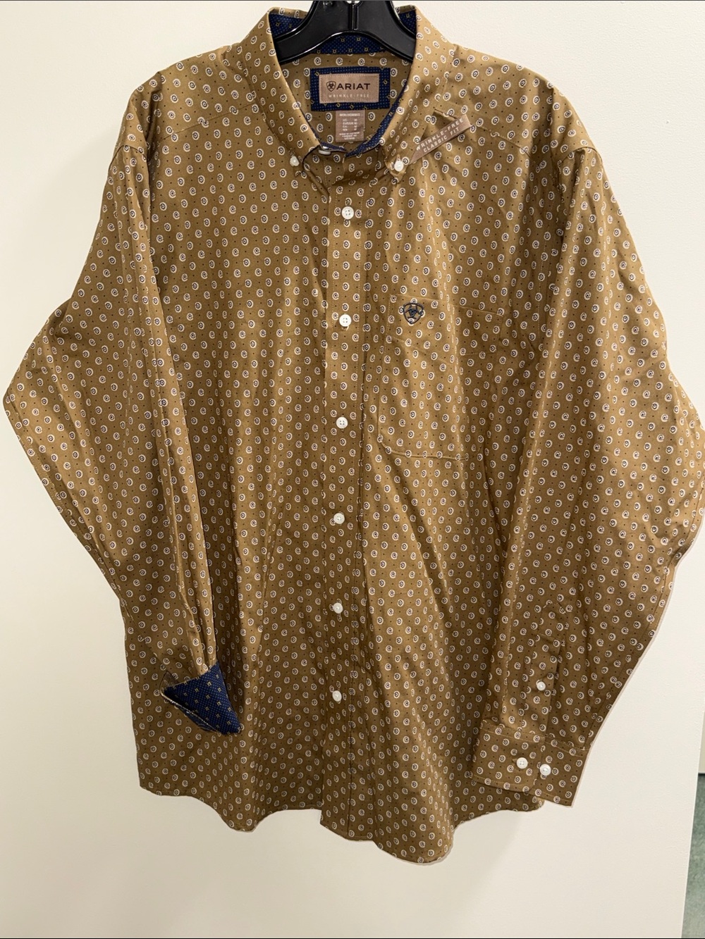 Ariat Men's Tan Printed Long-Sleeve Button-Down Shirt
